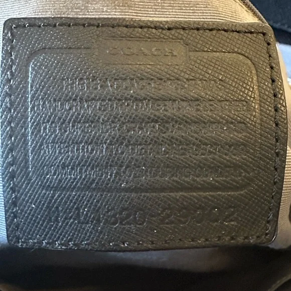 Elegant Black Leather Coach Madison Tote Bag - Picture 5 of 9